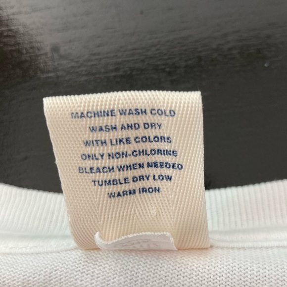 Old Navy women’s‎ long sleeve white T-Shirt - Picture 9 of 14